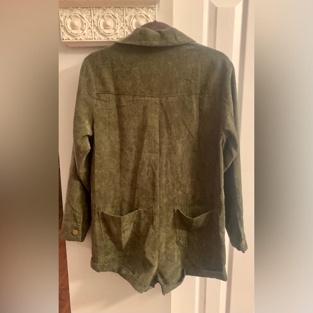 Day + Moon Olive Romper Corduroy Long Sleeve NWT - S - Picture 4 of 7